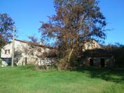 Rustici e casali in vendita di 750 m²