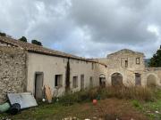 Rustici e casali in vendita di 750 m² in Strada...