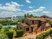 Rustici e casali in vendita di 750 m² in Via Belvedere, 4