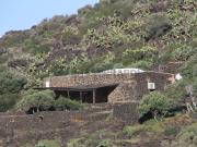 Rustici e casali in vendita di 80000 m²