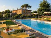 Rustici e casali in vendita di 810 m²