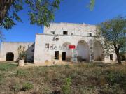 Rustici e casali in vendita di 850 m²
