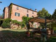 Rustici e casali in vendita di 875 m²