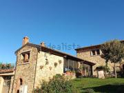 Rustici e casali in vendita di 883 m²