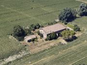 Rustici e casali in vendita di 900 m²