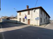 Rustici e casali in vendita di 900 m² in Via Pace, 15