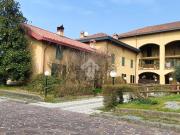 Rustici e casali in vendita di 90 m² in Via per le Orane, 40