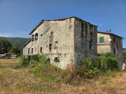 Rustici e casali in vendita di 90 m² in Via Piano