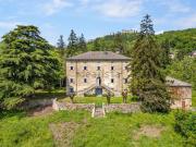 Rustici e casali in vendita di 949 m² in Via Pignone, 6