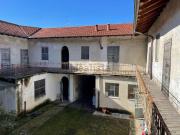 Rustici e casali in vendita di 953 m² in Via Goffredo...