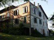Rustici e casali in vendita di 970 m² in Via Molinazza