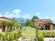 Casa di campagna in vendita di 989 m² in Strada...