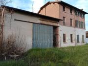 Rustico / Casale di 140 m con 3 locali in vendita a Novi...