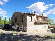 Rustico / Casale di 285 m con più di 5 locali in vendita...