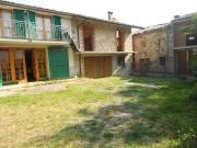 Rustico / Casale in vendita a Alta Val Tidone PC