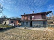 Rustico / Casale in vendita a Baldissero d'Alba CN