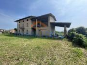 Rustico / Casale in vendita a Bedizzole BS