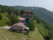 Rustico / Casale in vendita a Bianzano BG