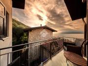 Rustico / Casale in vendita a Brenzone sul Garda VR