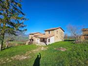 Rustico / Casale in vendita a Camerino MC