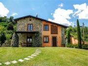 Rustico / Casale in vendita a Camporgiano LU