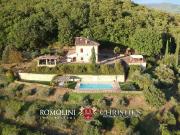 Rustico / Casale in vendita a Capolona AR