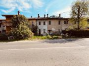 Rustico / Casale in vendita a Casatenovo LC