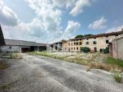 Rustico / Casale in vendita a Castelleone CR