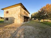 Rustico / Casale in vendita a Castiglion Fiorentino AR