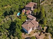 Rustico / Casale in vendita a Castiglion Fiorentino AR