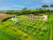 Rustico / Casale in vendita a Castiglione del Lago PG