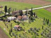 Rustico / Casale in vendita a Castiglione del Lago PG