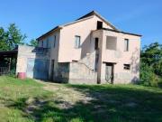Rustico / Casale in vendita a Castignano AP