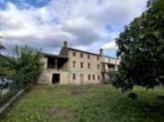 Rustico / Casale in vendita a Farra di Soligo TV