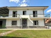 Rustico / Casale in vendita a Ferrere AT