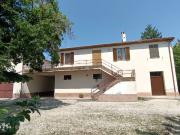 Rustico / Casale in vendita a Macerata MC