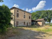 Rustico / Casale in vendita a Modena MO