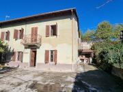 Rustico / Casale in vendita a Mombercelli AT