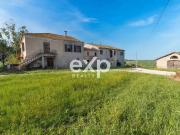 Rustico / Casale in vendita a Monte Porzio PU Rustico / Casale in vendita a Monte Porzio PU