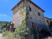 Rustico / Casale in vendita a Perugia PG