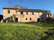 Rustico / Casale in vendita a Recanati MC