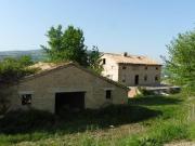 Rustico / Casale in vendita a San Severino Marche MC