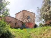 Rustico / Casale in vendita a San Severino Marche MC