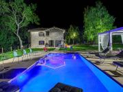 Rustico / Casale in vendita a Sarnano MC