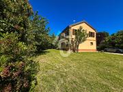 Rustico / Casale in vendita a Senigallia AN