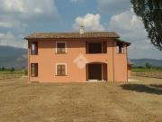 Rustico / Casale in vendita a Spello PG