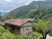 Rustico / Casale in vendita a Tavernola Bergamasca BG
