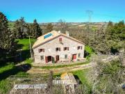 Rustico / Casale in vendita a Trecastelli AN