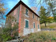 Rustico / Casale in vendita a Varsi PR