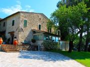 Rustico con giardino a Casole d'Elsa